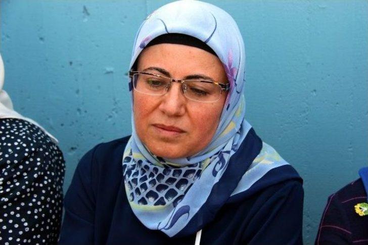 Denizde Boğulan Doktor İçin Hazin Tören G2