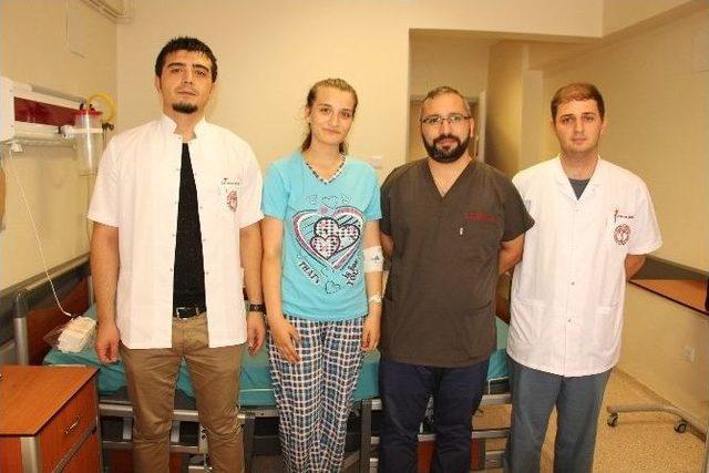 Omurga Eğriliği Olanlar Om&uuml;&rsquo;de Şifa Buluyor 2