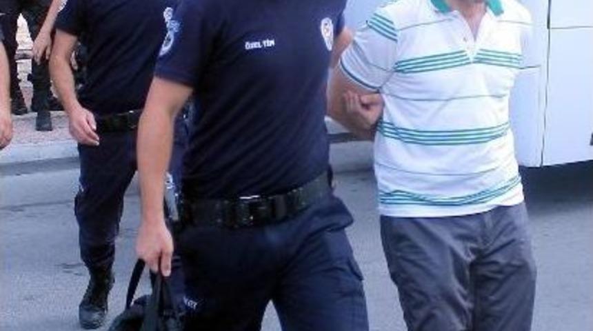 Tarsus Kaymakamı İle Birlikte 6 Kişi Tutuklandı