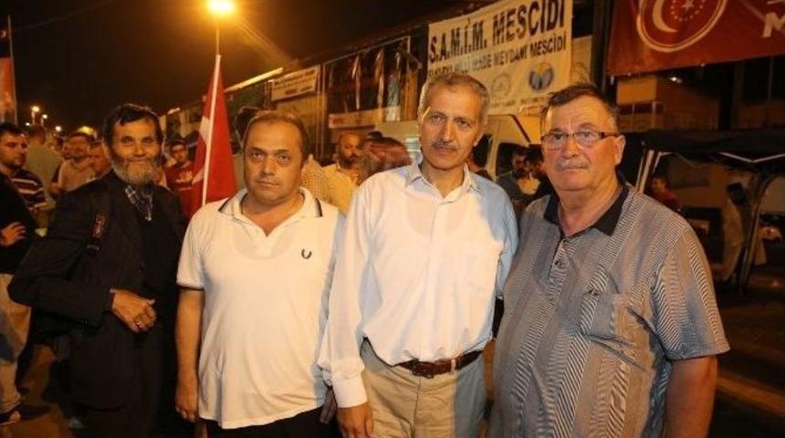 Başkan Süleyman Dişli Vatandaşlarla Birlikte Demokrasi Nöbetine Devam Ediyor