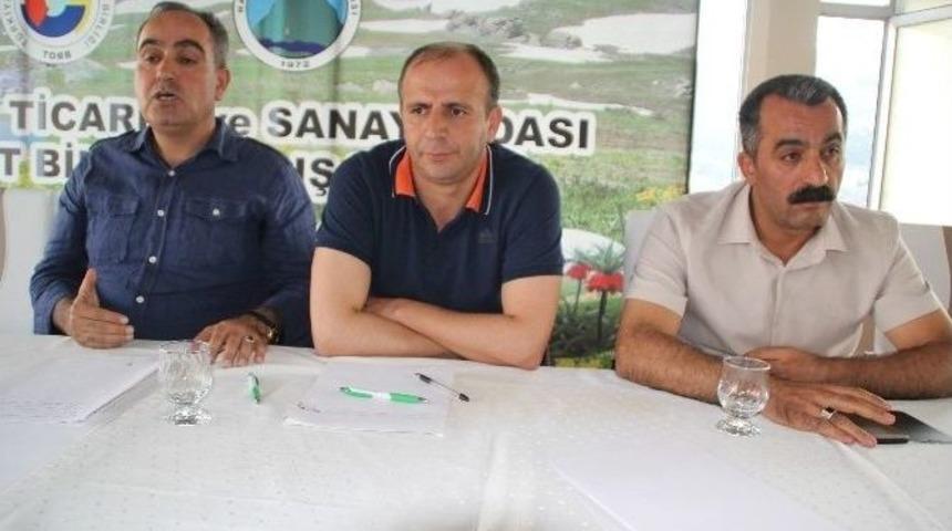 Hakkari&rsquo;ye İl&ccedil;e Stat&uuml;s&uuml; Verilmesine Tepkiler Devam Ediyor