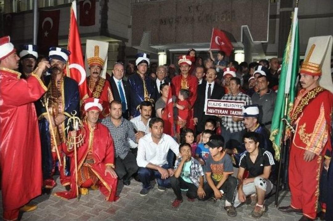 Muş&rsquo;ta Mehteranlı Demokrasi N&ouml;beti