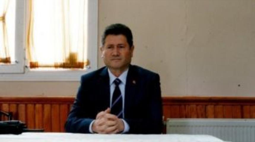 Manisa Eski İl Emniyet M&uuml;d&uuml;r&uuml; G&ouml;zaltına Alındı