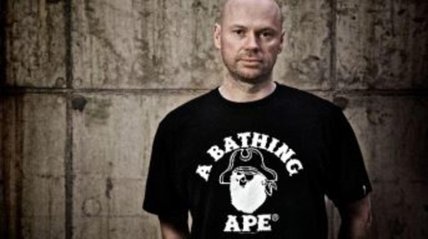 Elektronik M&uuml;ziğinin Devi &Ccedil;eşme&rsquo;ye Geliyor