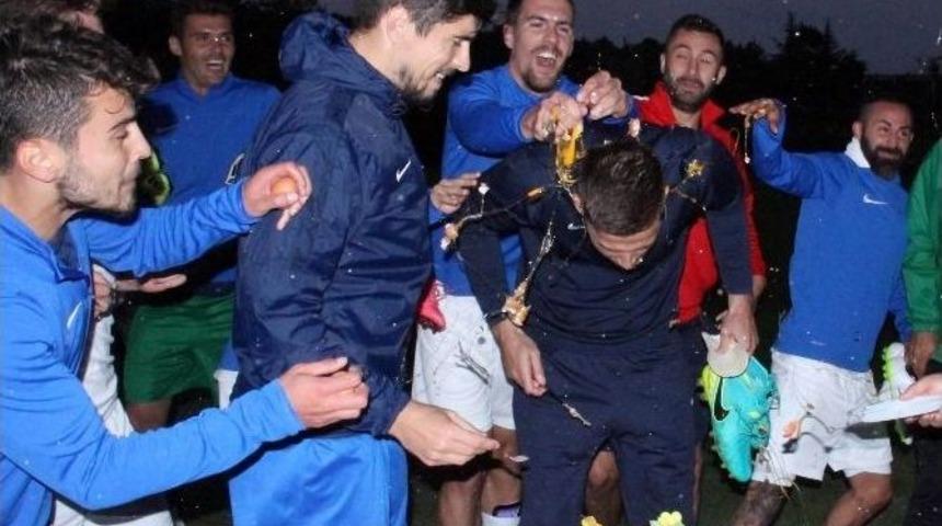 Vukovi&ccedil;&rsquo;e Brezilya Usul&uuml; Doğum G&uuml;n&uuml;