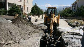 Kanalizasyon Hattı Yenileme Çalışmaları Devam Ediyor