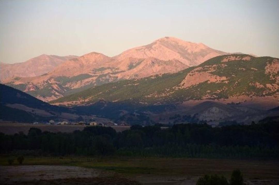 Ovacık&rsquo;ta G&uuml;n Batımı G&uuml;zelliği