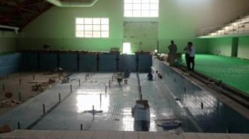 Y&uuml;zme Havuzunda &Ccedil;alışmalar Devam Ediyor