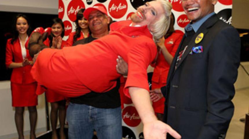 D&uuml;nyaca &uuml;nl&uuml; milyarder kadın oldu!