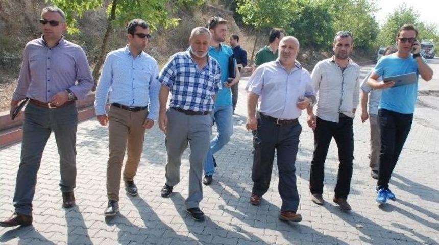 İzmit Belediyesi Mahalle İnceleme Gezilerine Devam Ediyor