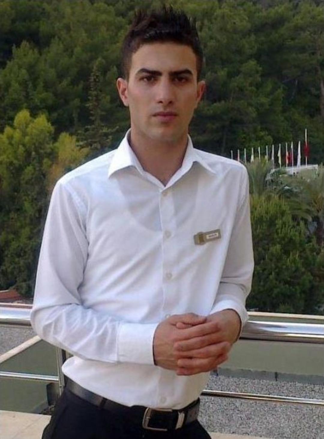 Mezarlıkta &Ccedil;&uuml;r&uuml;yen Cesedi Ayakkabısından Tanıdılar