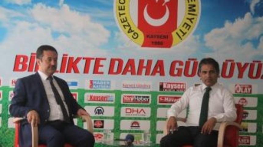 Birlik Vakfı Kayseri Şube Başkanı Mehmet Adıg&uuml;zel: