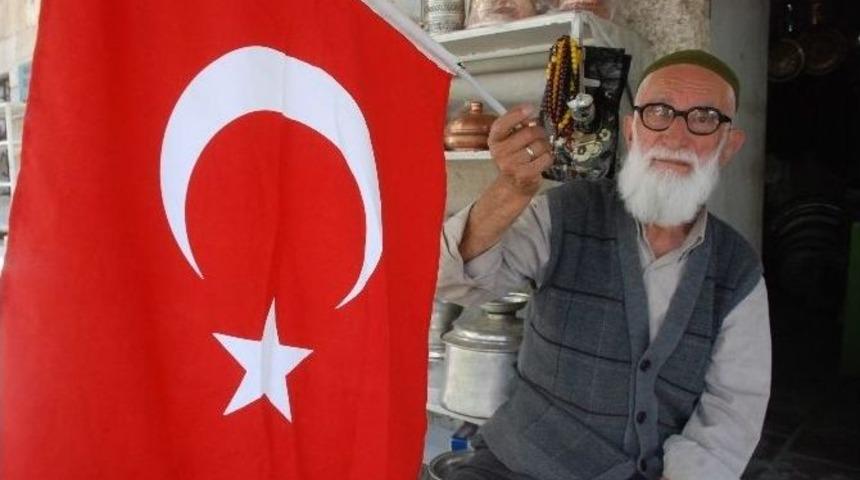 1960 Ve 1980 Darbelerini G&ouml;ren 88 Yaşındaki Yıldız: &ldquo;o Zamanki Halk Başka Şimdiki Halk Başka&rdquo;