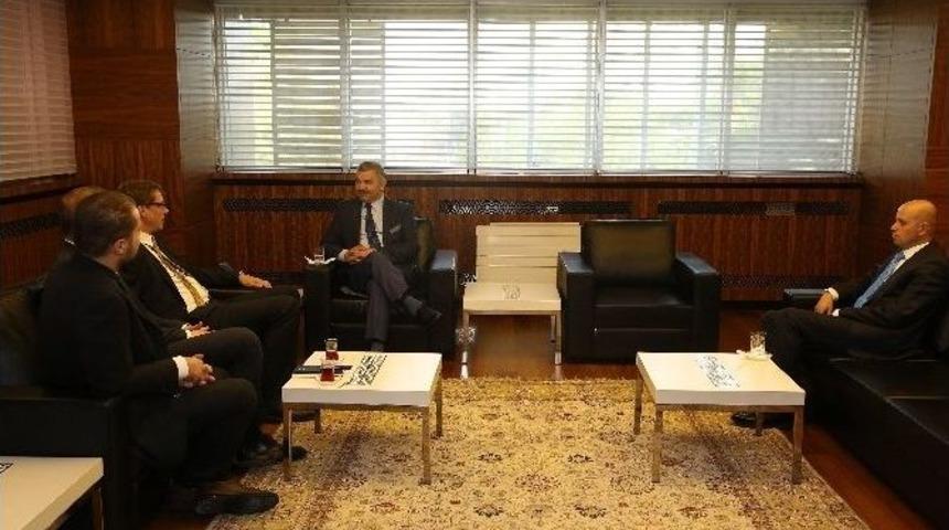 Başkan &Ccedil;elik, Alman Enerji Şirketi Ewe&rsquo;nin Yetkilileriyle G&ouml;r&uuml;şt&uuml;