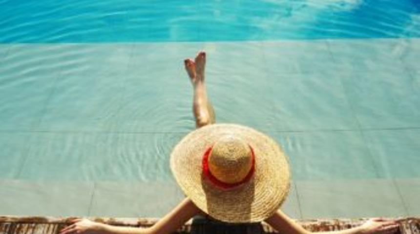 Kilo Almadan Tatil Yapmak M&uuml;mk&uuml;n