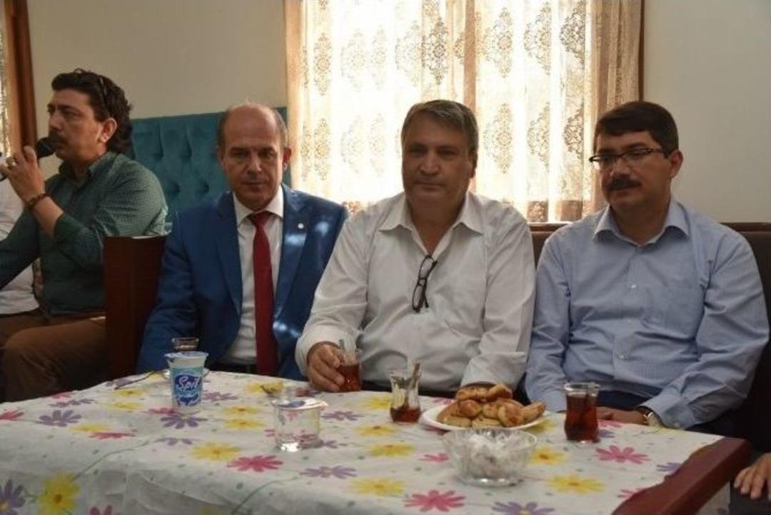 &Ccedil;er&ccedil;i Ailesi Taziyeleri Kabul Ediyor