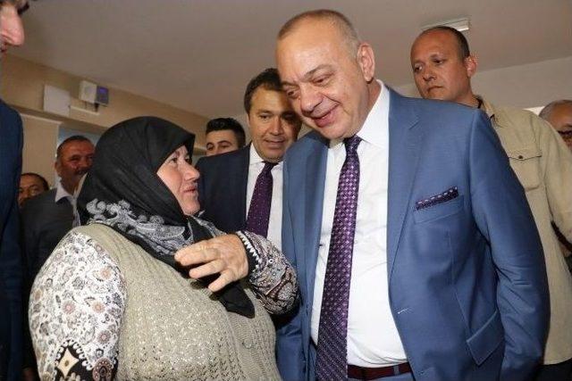 Büyükşehir’den 500 Dekarlık Araziye Cansuyu