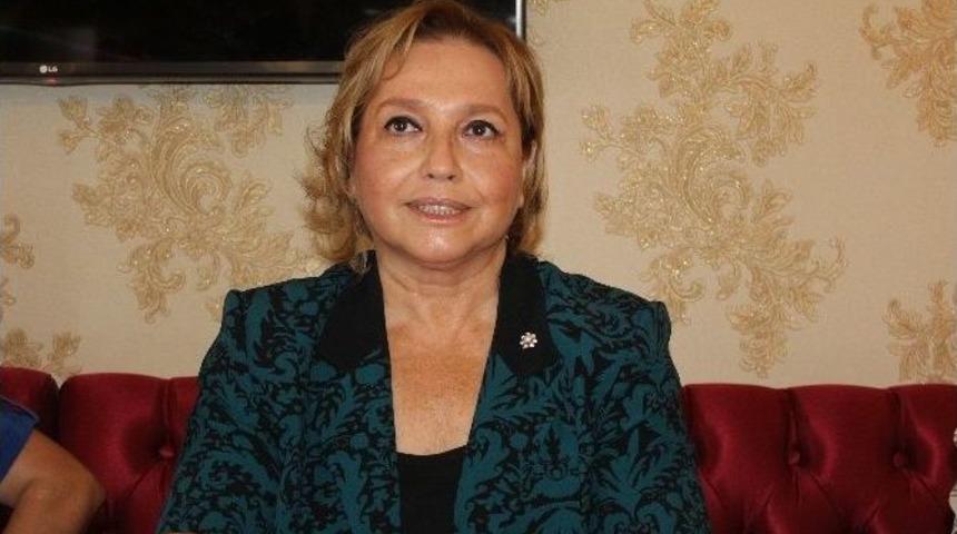 &rsquo;ikna Odaları&rsquo; İle G&uuml;ndeme Gelen Eski Dekan Sessizliğini Bozdu