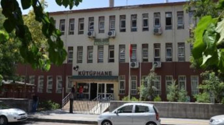 Fet&ouml; İle İlişkili Yayınlar K&uuml;t&uuml;phanelerden Kaldırılıyor