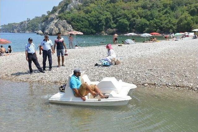 Olimpos Ve Çıralı Sahilinde Seyyar Satıcı Operasyonu