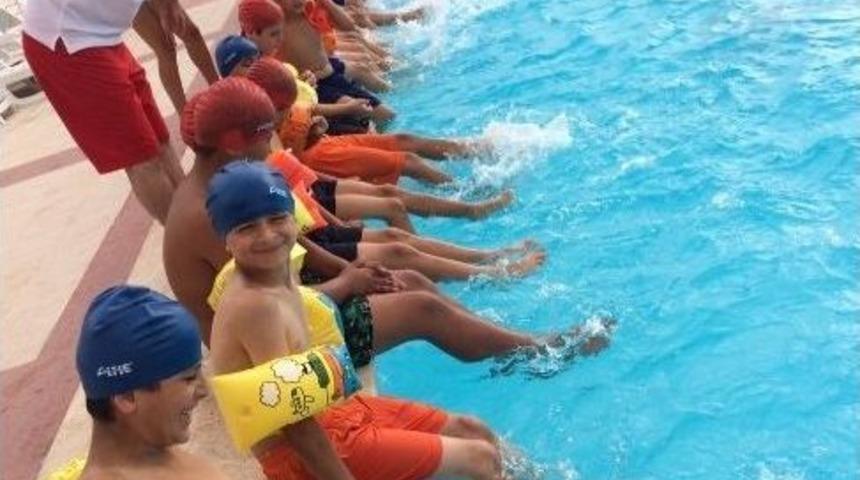 Kartepe&rsquo;de Yaz Spor Okulları Faaliyetlerini S&uuml;rd&uuml;r&uuml;yor