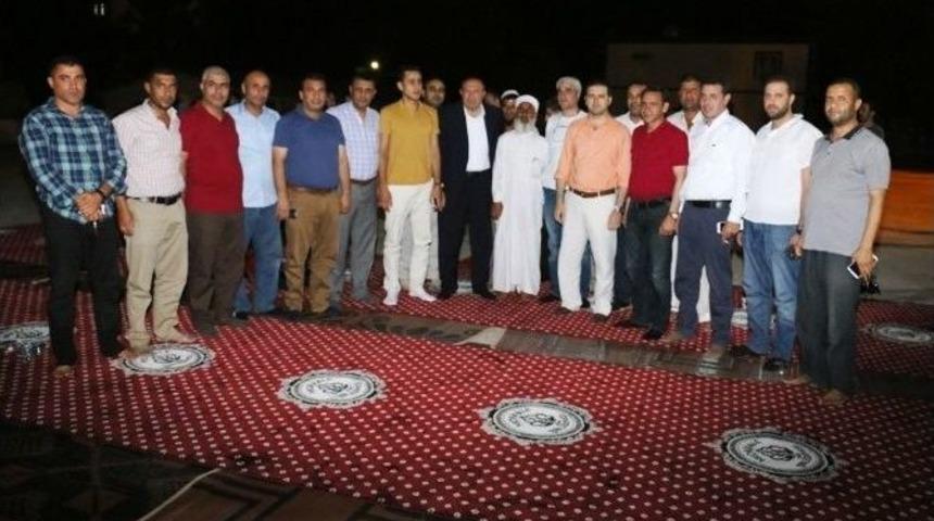 Aziz Kutluay Hoca Ak&ccedil;akalelilerle Bir Araya Geldi