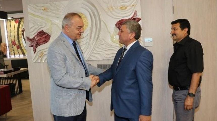 Başkan Erg&uuml;n, K&ouml;pr&uuml;başı Heyetini Ağırladı