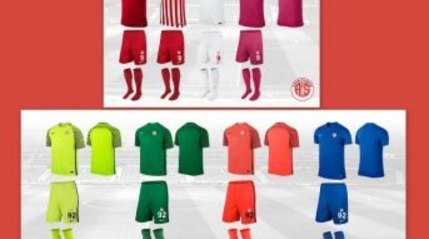 Antalyaspor&rsquo;un Yeni Sezon Formaları Hazır