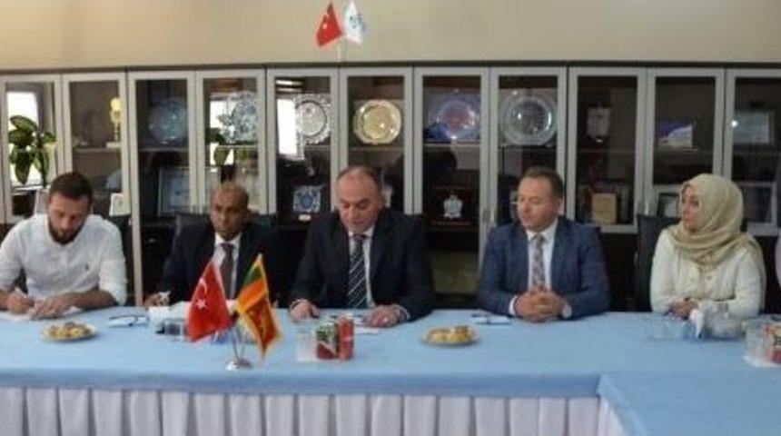 Sri Lanka B&uuml;y&uuml;kel&ccedil;isi Etso&rsquo;da