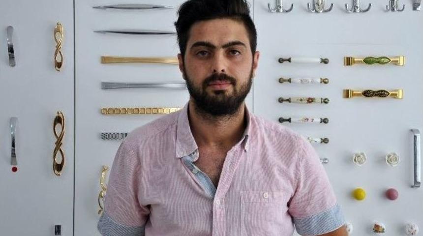 Sahte Parayla Alışveriş Yapan Dolandırıcı G&uuml;venlik Kamerasına Yakalandı