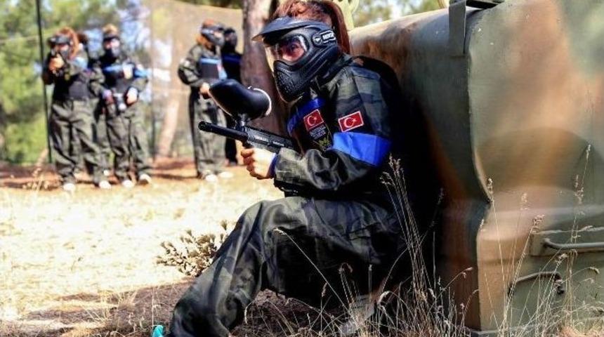 Gen&ccedil;ler Şehitkamil&rsquo;de Moral Depoluyor