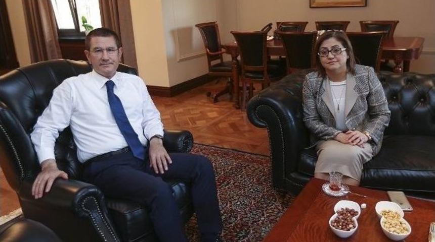 Fatma Şahin&rsquo;in Ankara Mesaisi