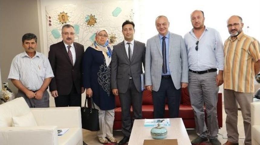 Ahmetli&rsquo;den Başkan Erg&uuml;n&rsquo;e Ziyaret