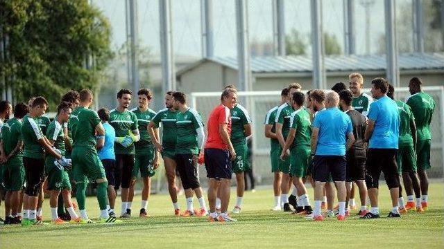 Bursaspor’da Dzsudzsak Antrenmana Çıkmadı