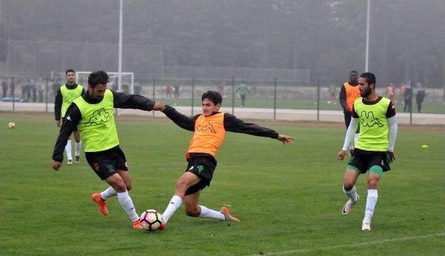 Alanyaspor Sis Altında Çalıştı