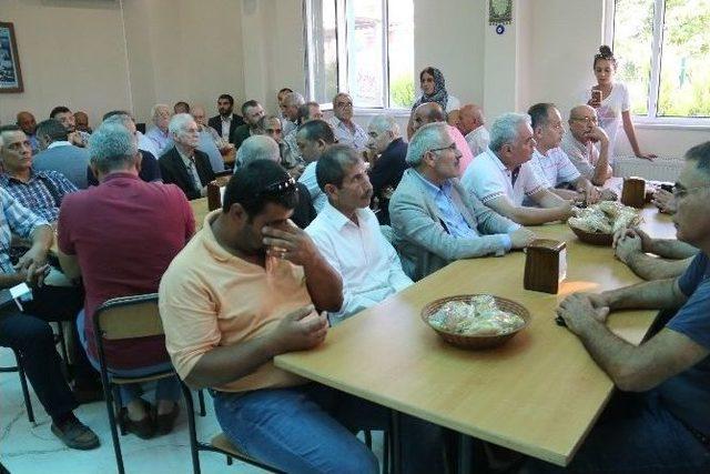 Beylikdüzü Belediyesi, 15 Temmuz Şehitleri İçin Cemevi’nde Mevlit Okuttu