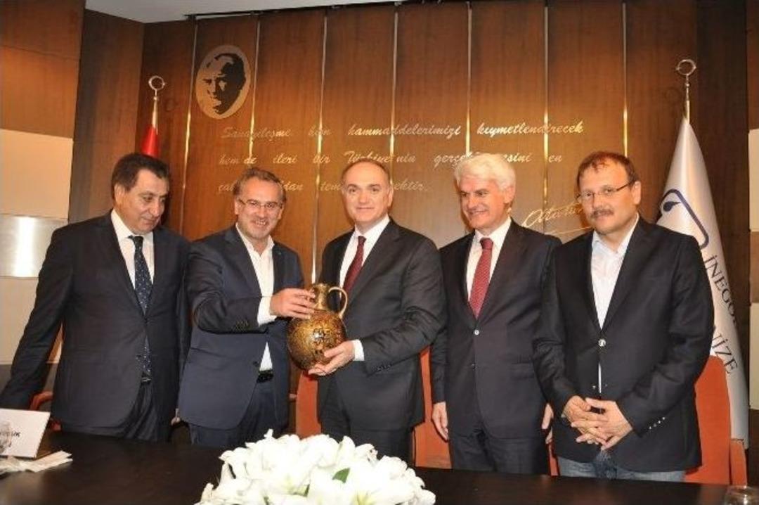 Bilim, Sanayi Ve Teknoloji Bakanı &Ouml;zl&uuml;, İneg&ouml;l&rsquo;de Sanayicilere Seslendi