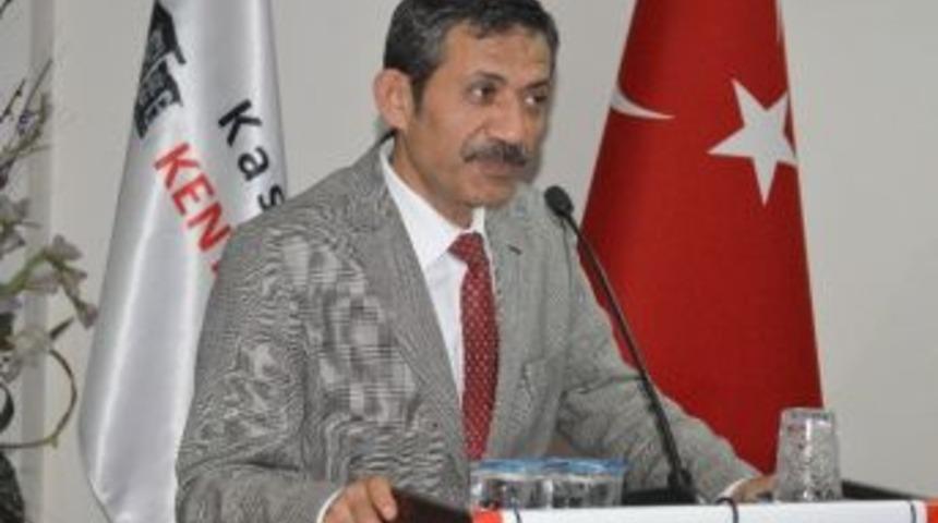 Vali Yıldırım, Kent Konseyinde Kongresinde Konuştu