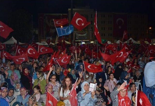 Eskişehirliler Demokrasi Nöbetinin 21’inci Gününde