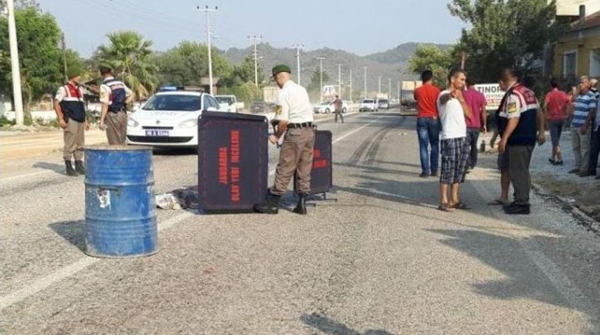 Milas&rsquo;ta Kamyonun &Ccedil;arptığı Yaya Hayatını Kaybetti