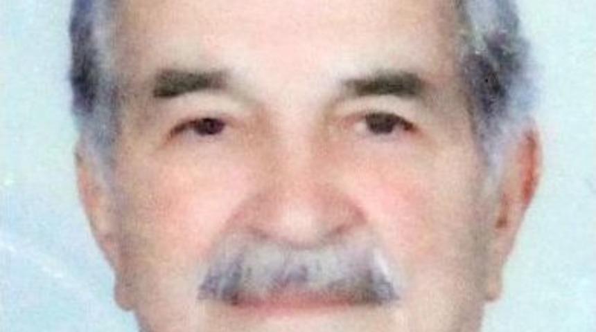 Hafif Ticari Aracın &Ccedil;arparak Ka&ccedil;tığı Yaşlı Adam &Ouml;ld&uuml;