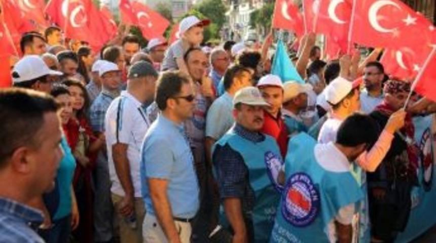 Karaer; &ldquo;millet Liderinin &Ouml;nc&uuml;l&uuml;ğ&uuml;nde Tarih Yazıyor&rdquo;