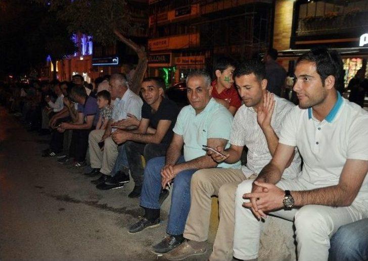 Muş’ta Demokrasi Nöbeti Devam Ediyor G5