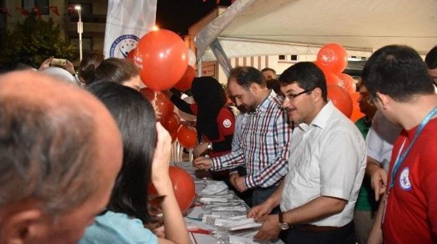 Demokrasi N&ouml;beti 20. G&uuml;n&uuml;nde Devam Ediyor