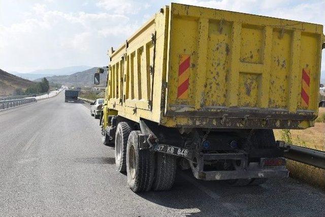 Tosya’da Trafik Kazası: 3 Yaralı