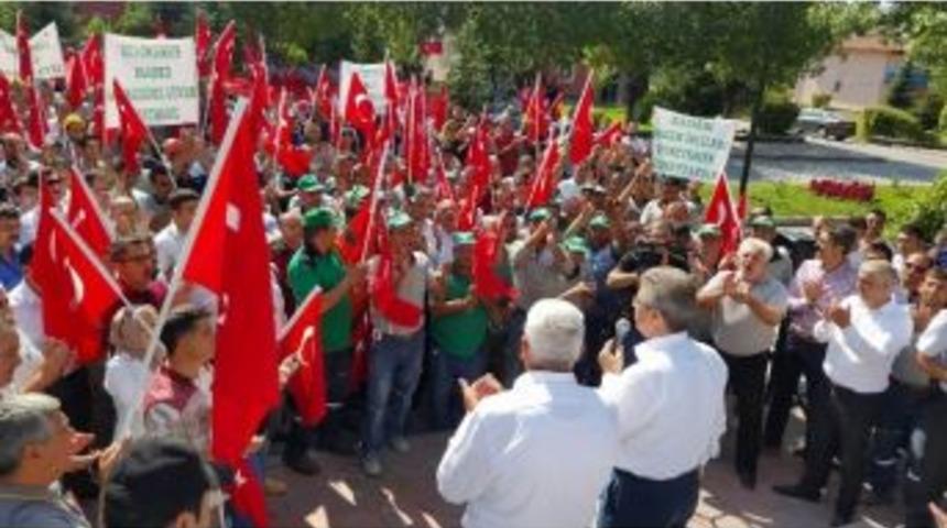 Pancar &Ccedil;ift&ccedil;isi Kayseri Şeker&rsquo;e, &Ccedil;alışanlar Ekmeğine Sahip &Ccedil;ıktı