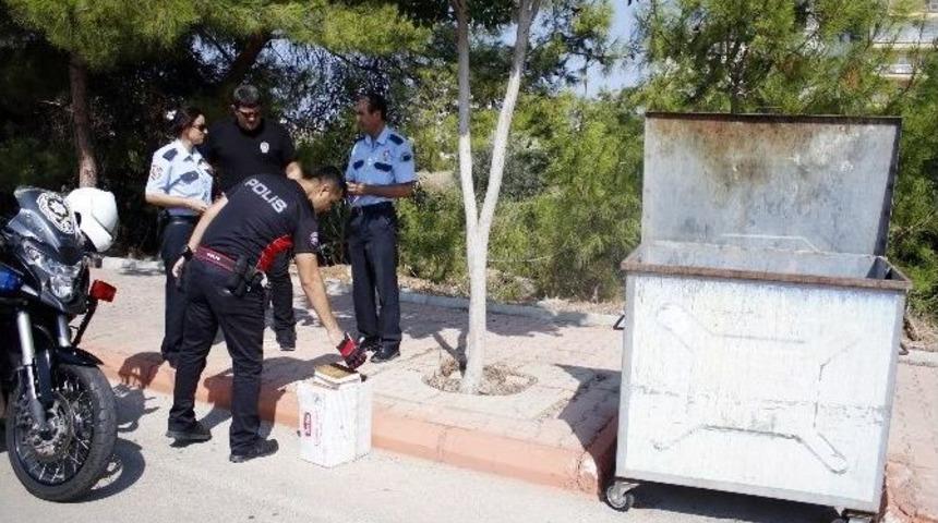 Antalya&rsquo;da &Ccedil;&ouml;pte Fetullah G&uuml;len Kitapları Bulundu