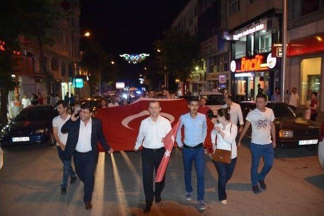 Ptt &Ccedil;alışanlarından Demokrasi N&ouml;betine Destek 2