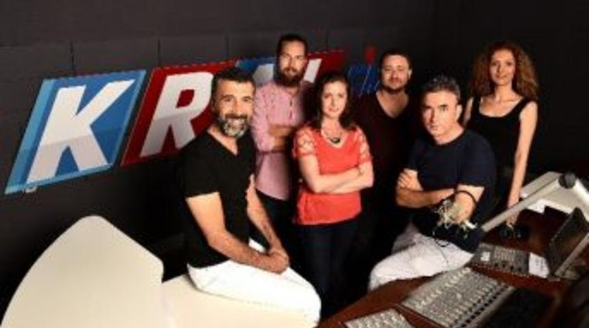 &ldquo;en &rsquo;kral&rsquo; Demokrasi N&ouml;betine Devam&rdquo;