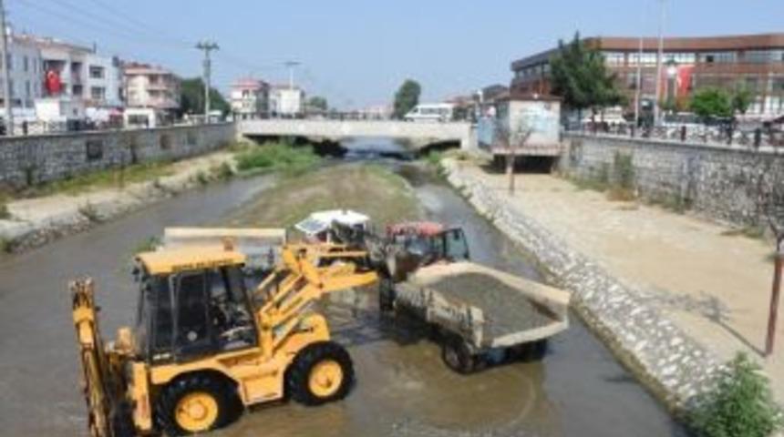 Asar Deresinde Temizlik